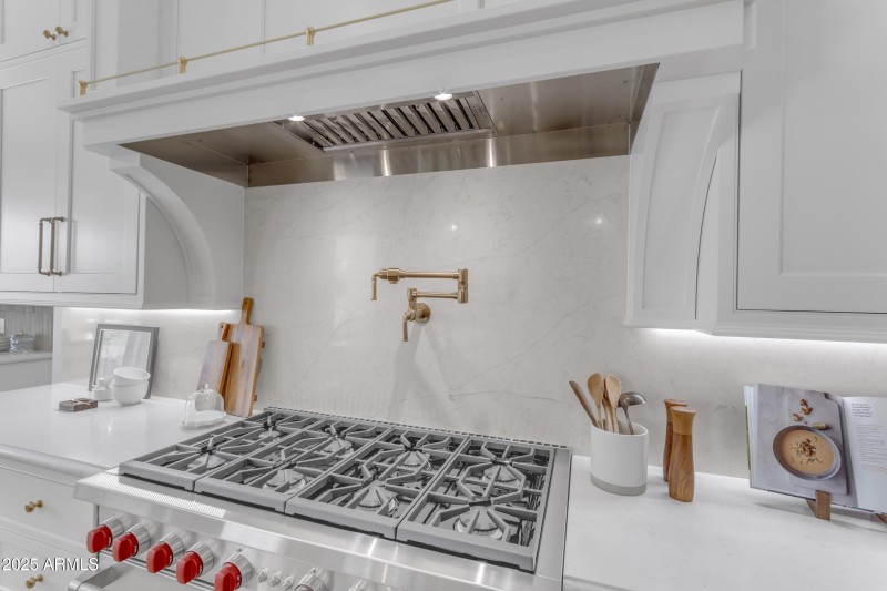 10_0004_a4m_cloud creek