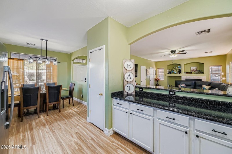 14626 N 132nd Ave - Web Quality - 010 -