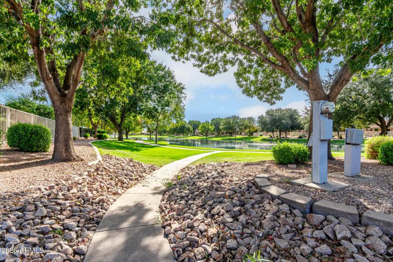 Path to Beautiful Diamond Lake