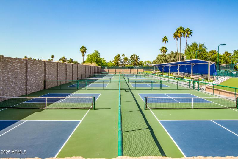 Tennis & Pickleball Courts