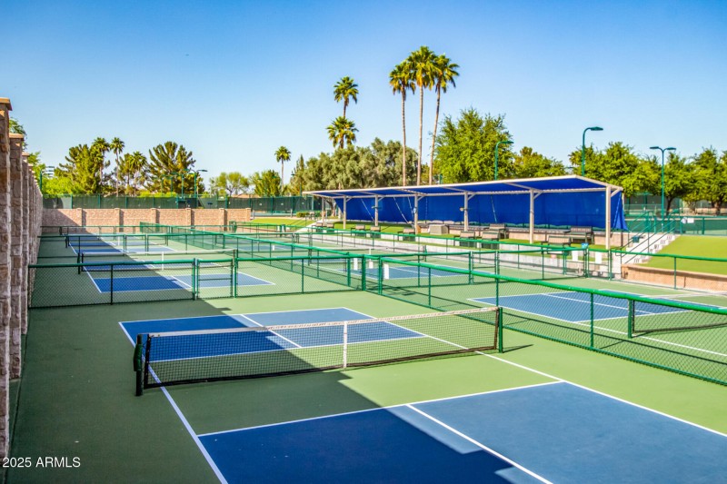 Tennis & Pickleball Courts