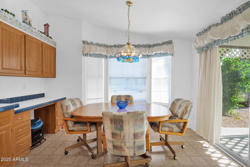 Dinette with Desk