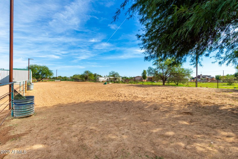 Riding Arena w/ Lights