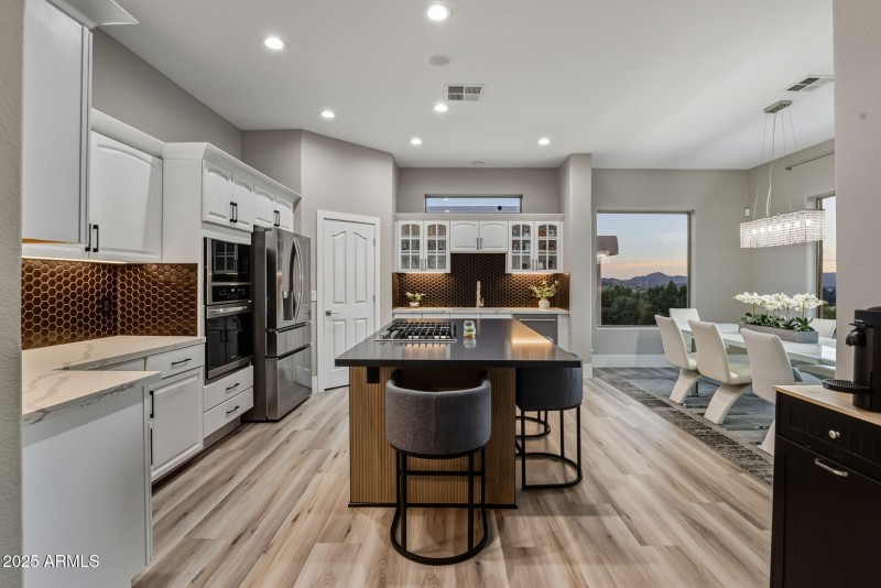 38-web-or-mls-18422 N 14th St Phoenix, A