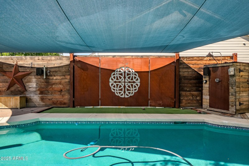 A59FEAE1-B7D2-4158-8438-289CFE406A60