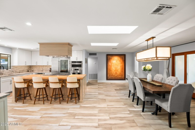 F347079F-3760-4925-9EA3-884493BCF474