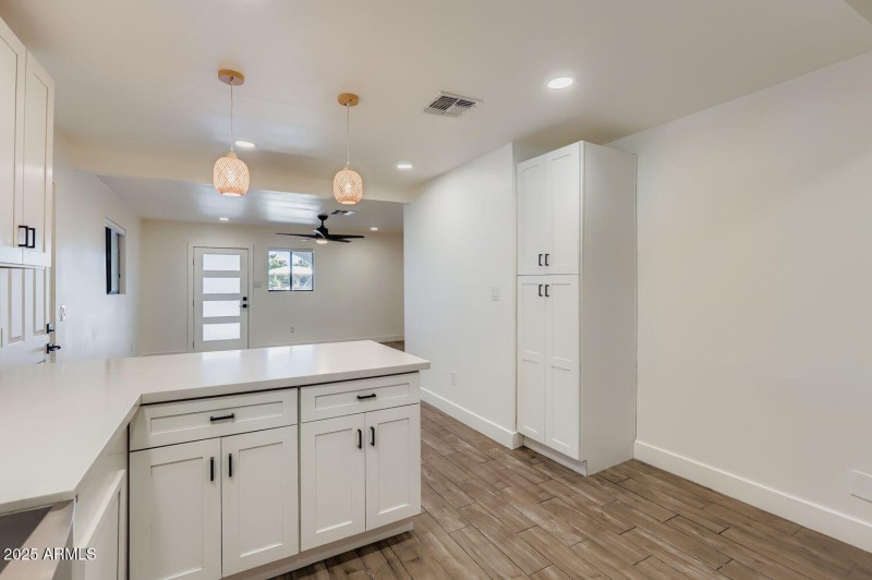 1107 W Roosevelt St - Web Quality - 015