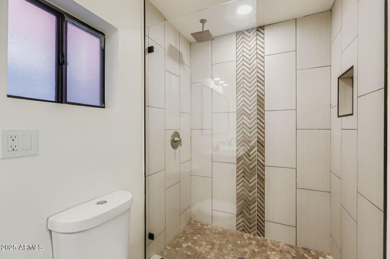 1107 W Roosevelt St - Web Quality - 023