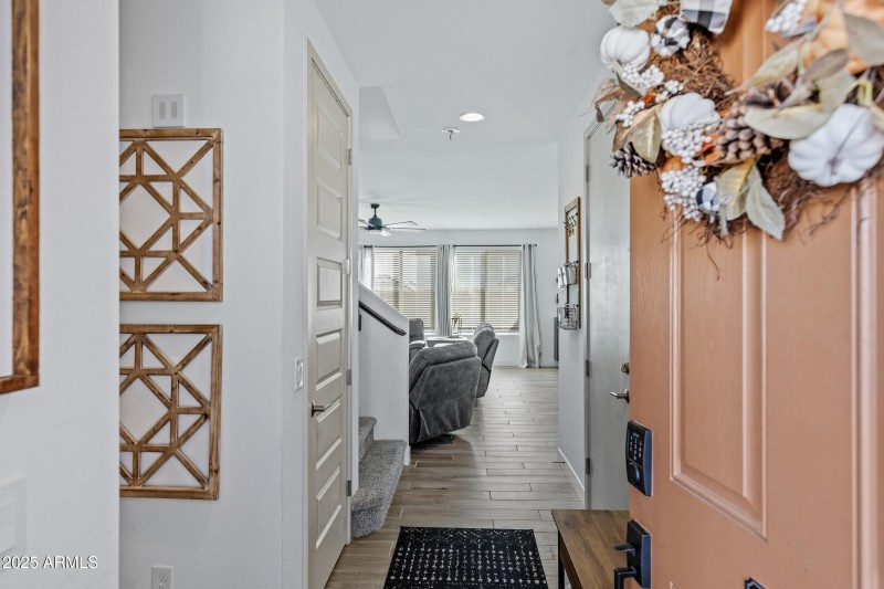 14233 W Cottontail Ln-6