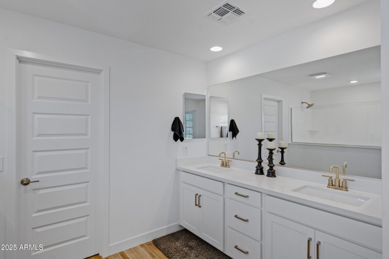 14233 W Cottontail Ln-30