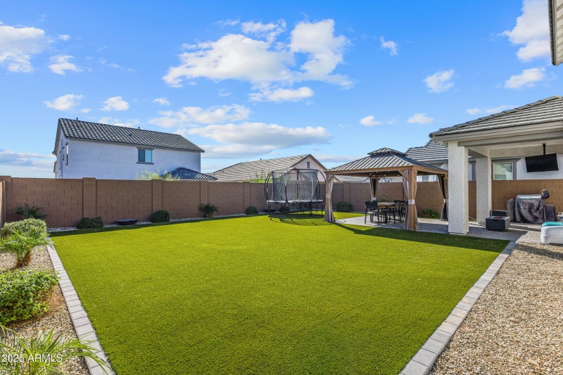 14233 W Cottontail Ln-37