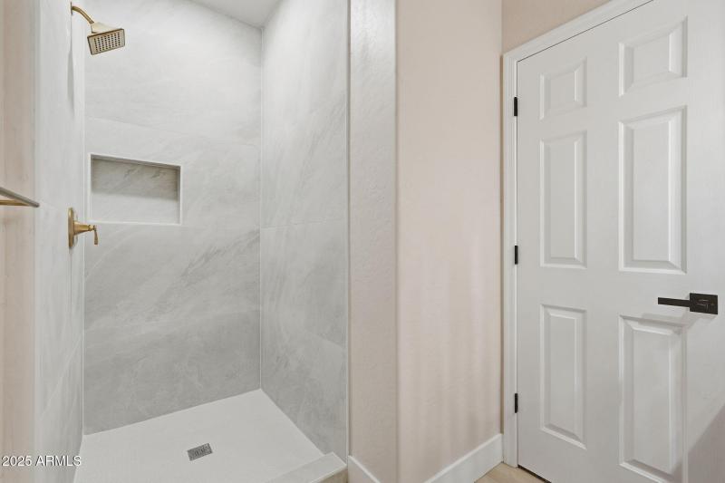 37-web-or-mls-038_ListerPros