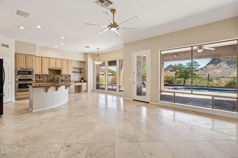 11-web-or-mls-13945-e-gail-rd