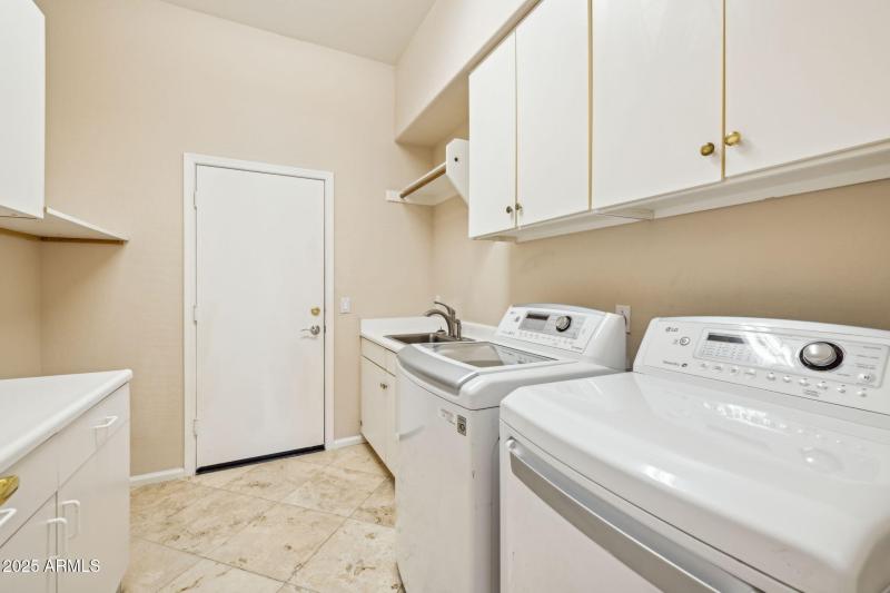 32-web-or-mls-13945-e-gail-rd