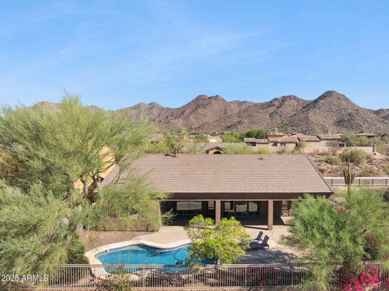 42-web-or-mls-13945-e-gail-rd