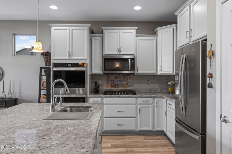 41574 W Summer Wind Way-14