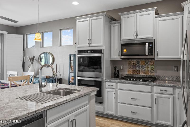 41574 W Summer Wind Way-15