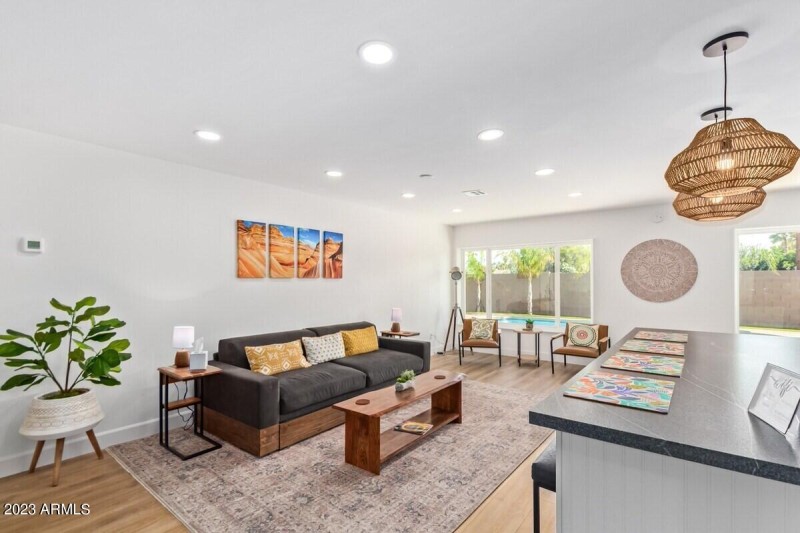 Kitchen open to Family Rom