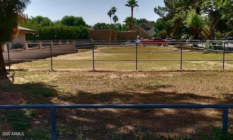 Irrigated Lot w/ Multiple Pastures