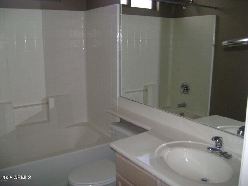 20130820160304001254000000-o