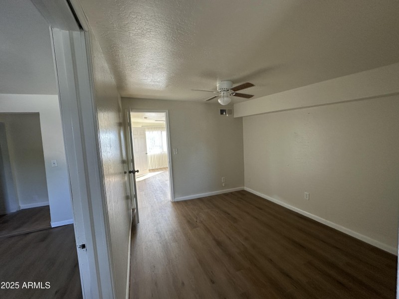 55c132df77ce4551-photo