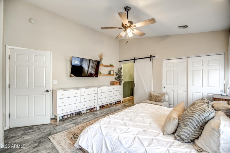 Tons of Space w Spa-Like Ensuite