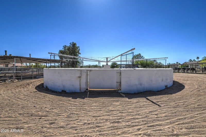 Main Arena 175' x 125' w Sprinklers