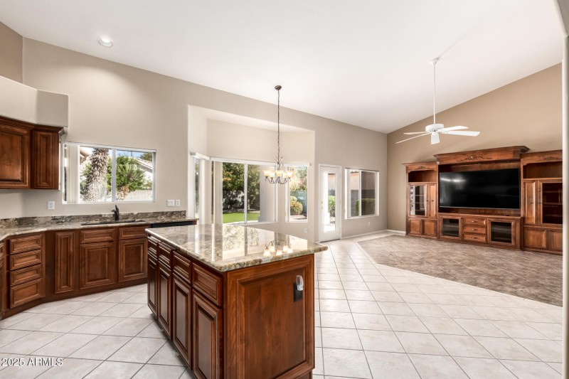 Base cabinets have pullout drawers