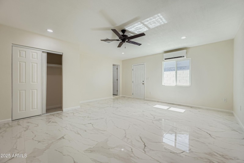 7601 N 40th Drive - MLS Sized - 026 - 37