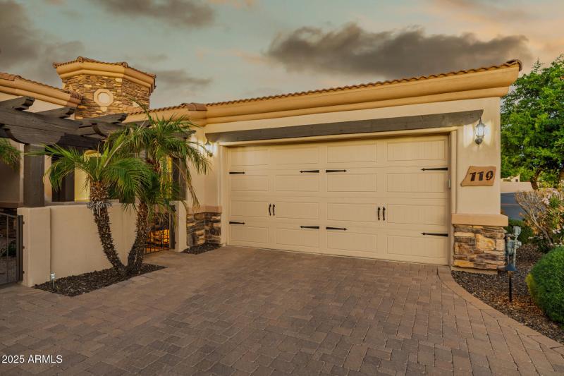 Gated & Golf Course community