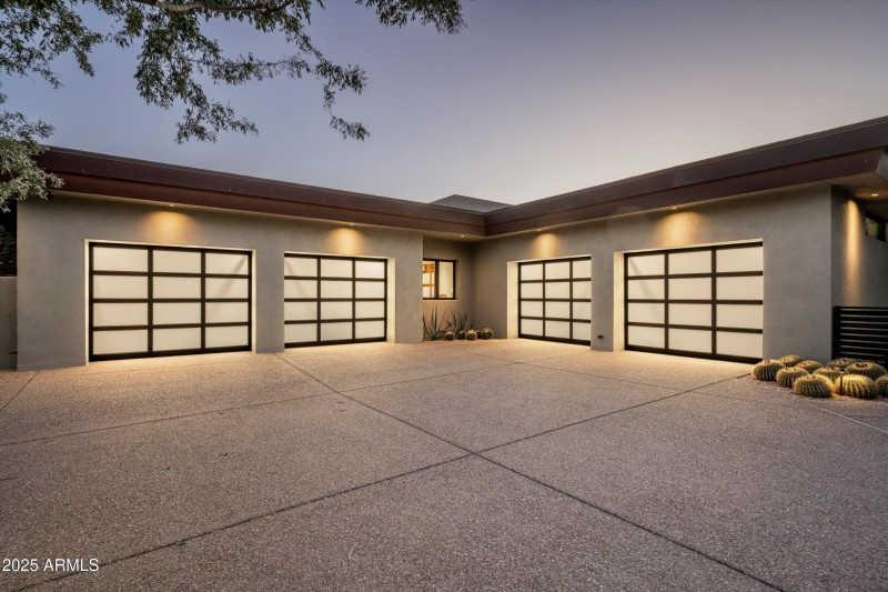 4-car garage