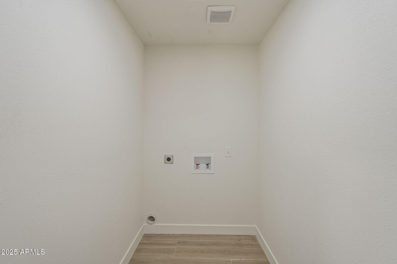 26-web-or-mls-Spur-27