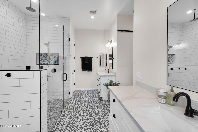 33-web-or-mls-4072 E Weston Ln -30