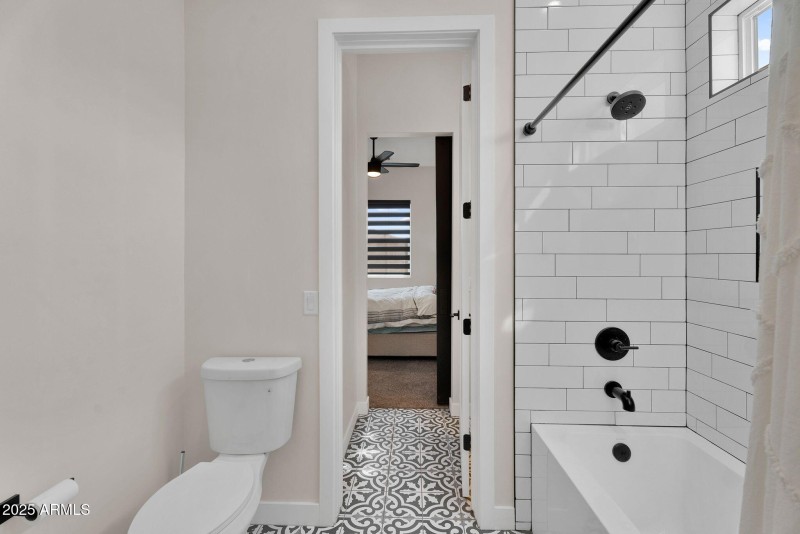 50-web-or-mls-4072 E Weston Ln -47