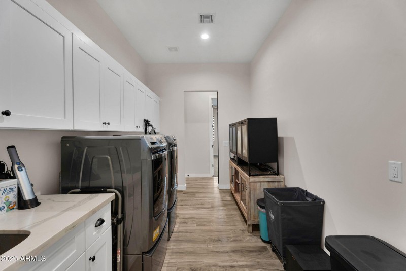 61-web-or-mls-4072 E Weston Ln -60