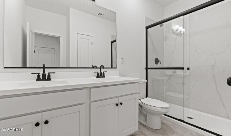 20250923212443845988000000-o