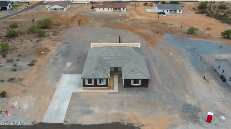 39c5a4a2-8758-406d-ac41-21042946d5c6