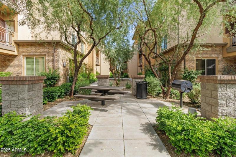 <><><><><><><><><><>