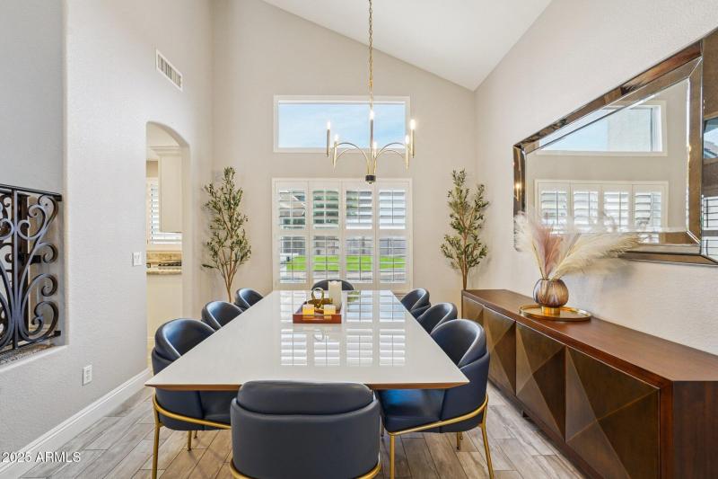 15-web-or-mls-N 76th Dr-S0111-013