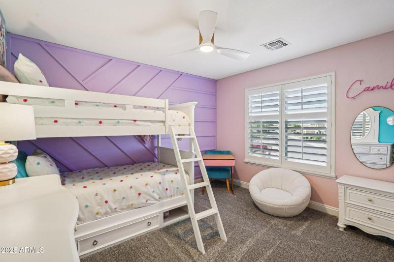 32-web-or-mls-N 76th Dr-S0111-030