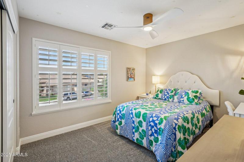 34-web-or-mls-N 76th Dr-S0111-032