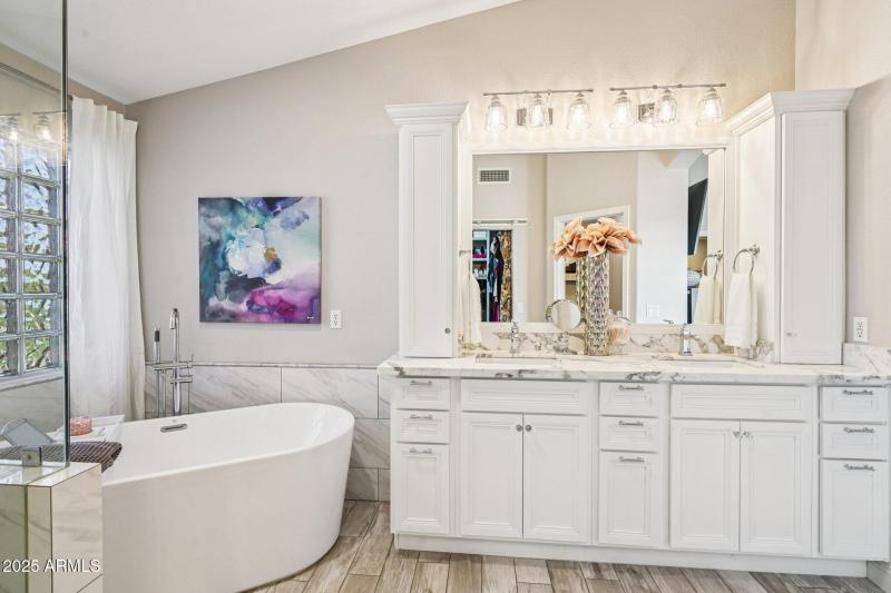 45-web-or-mls-N 76th Dr-S0111-043