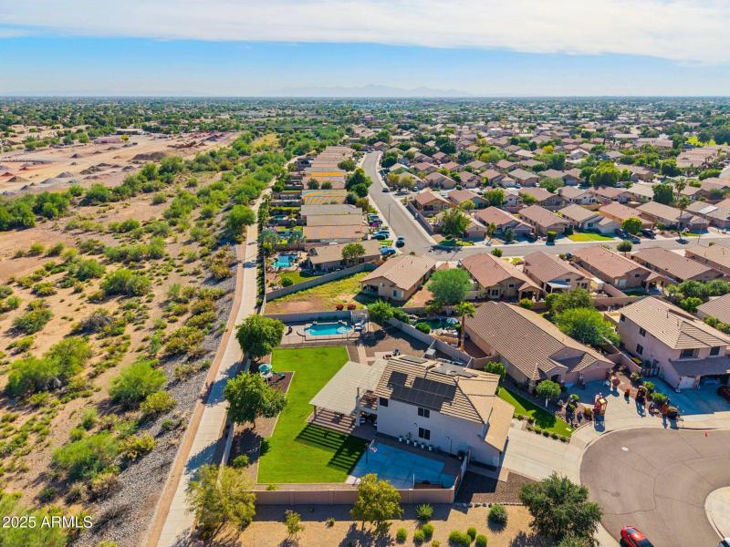 82-web-or-mls-N 76th Dr-S0111-080