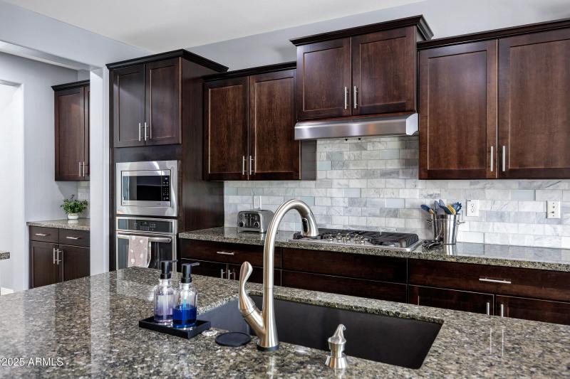 3728 E Narrowleaf Dr-17