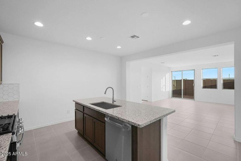 14615 W Sand Hills Rd ~ Ready Now!