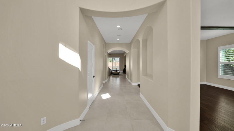 25-web-or-mls-P1276393