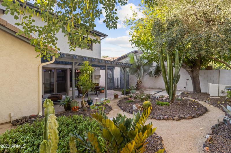 5627 S Crows Nest Rd-40