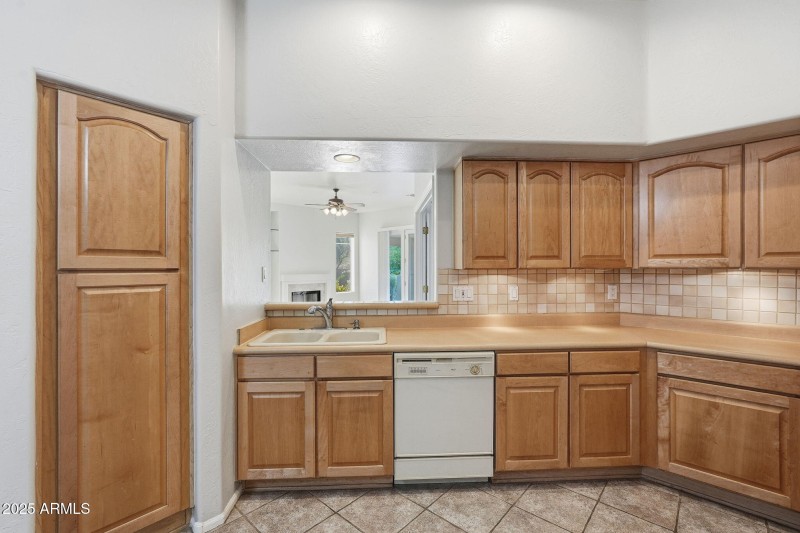 14-web-or-mls-015_ListerPros