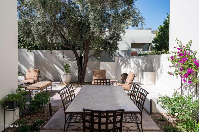 26-5101NCasaBlancaDr217-26