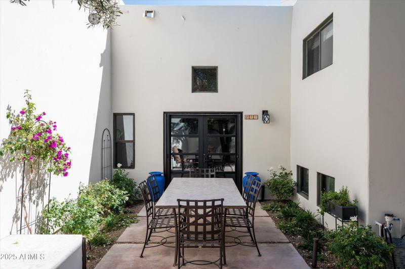 29-5101NCasaBlancaDr217-29